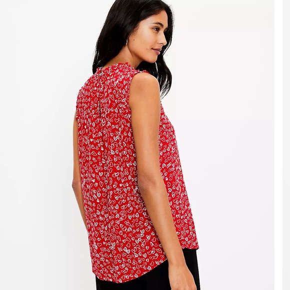 LOFT Heart Ruffle Top - Picture 3 of 6